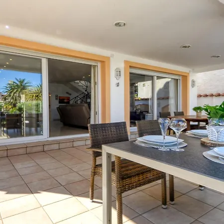 Ferienhaus Holiday Llobregat 41b *